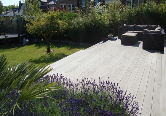 Waterproof 150 X 25 WPC Composite Decking Hollow Plastic Outdoor Decking Boards