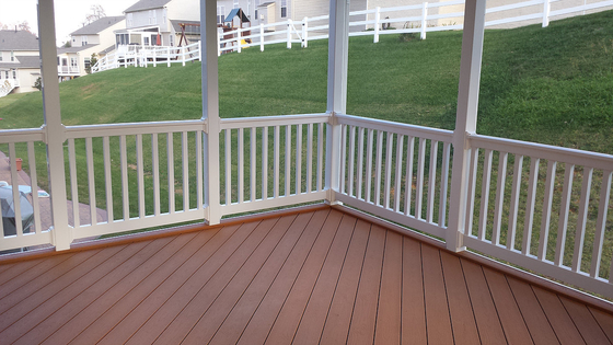 Eco Friendly 142x22 Capped Composite Decking Embossing Plastic Decking Boards 4m